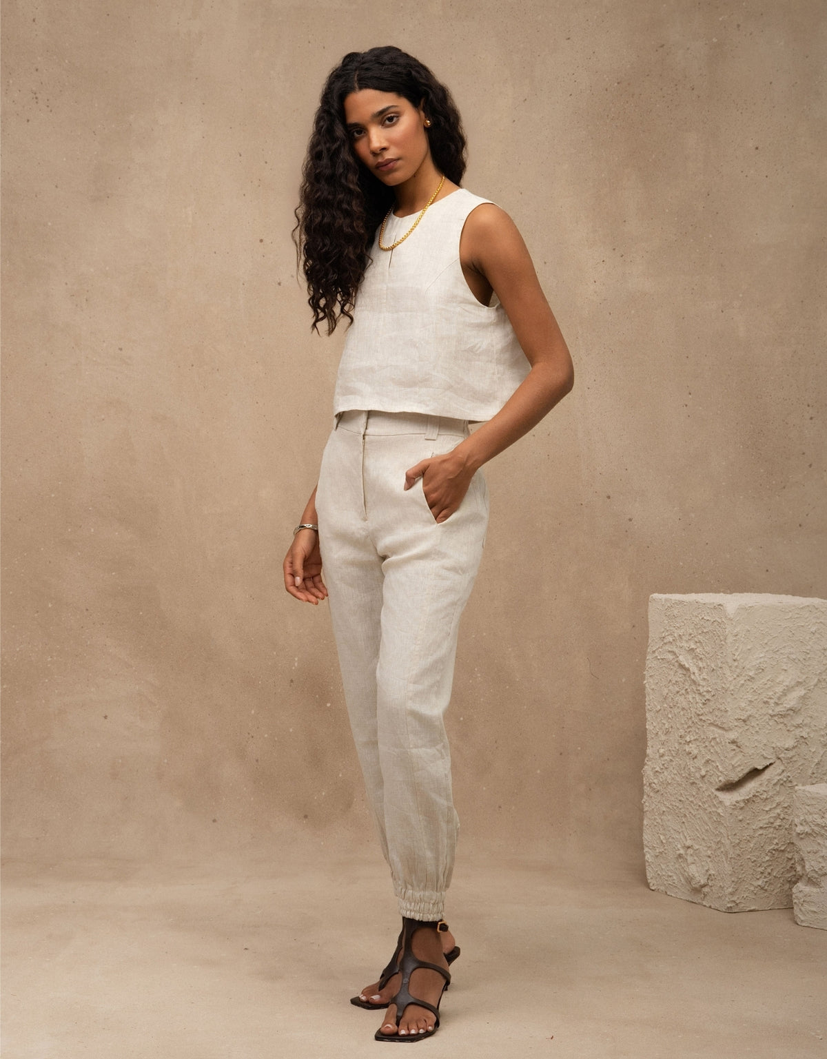 REGATA LIVIA MADRE REINA LINHO AREIA