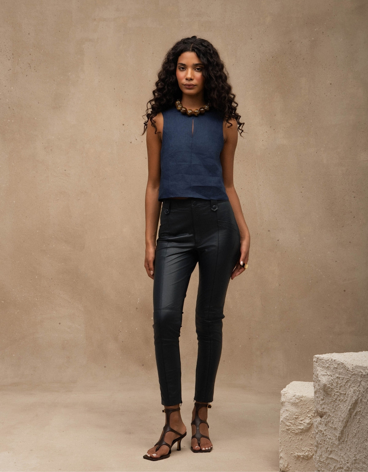 REGATA LIVIA MADRE REINA LINHO AZUL MARINE