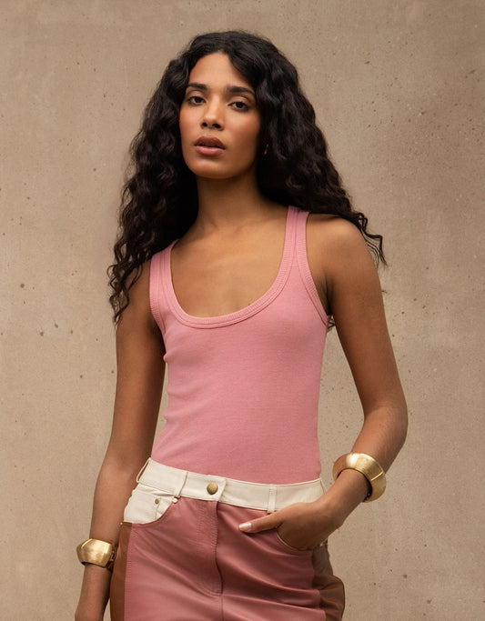 REGATA MADRE REINA ROSA ROMÃ