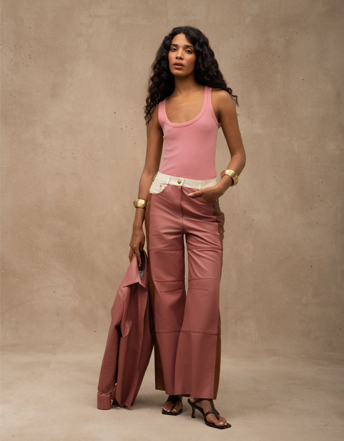 REGATA MADRE REINA ROSA ROMÃ