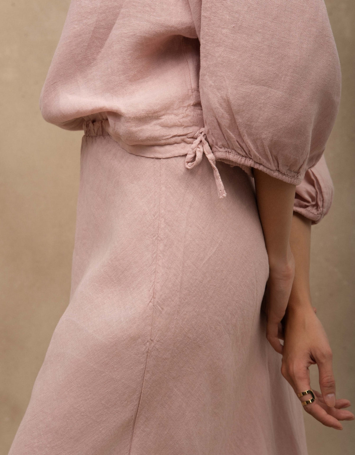 SAIA ALICE MADRE REINA LINHO ROSA PÓ