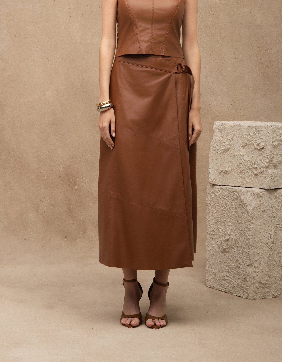 SAIA MIDI AMELY MADRE REINA COURO CARAMELO