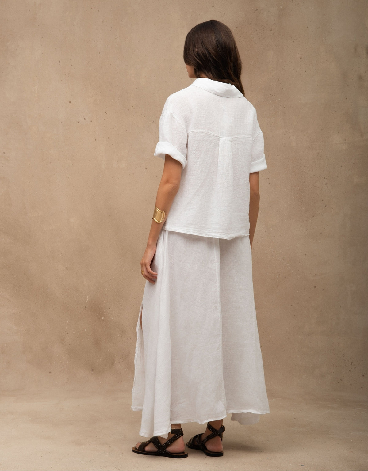 SAIA NINA MADRE REINA LINHO BRANCO