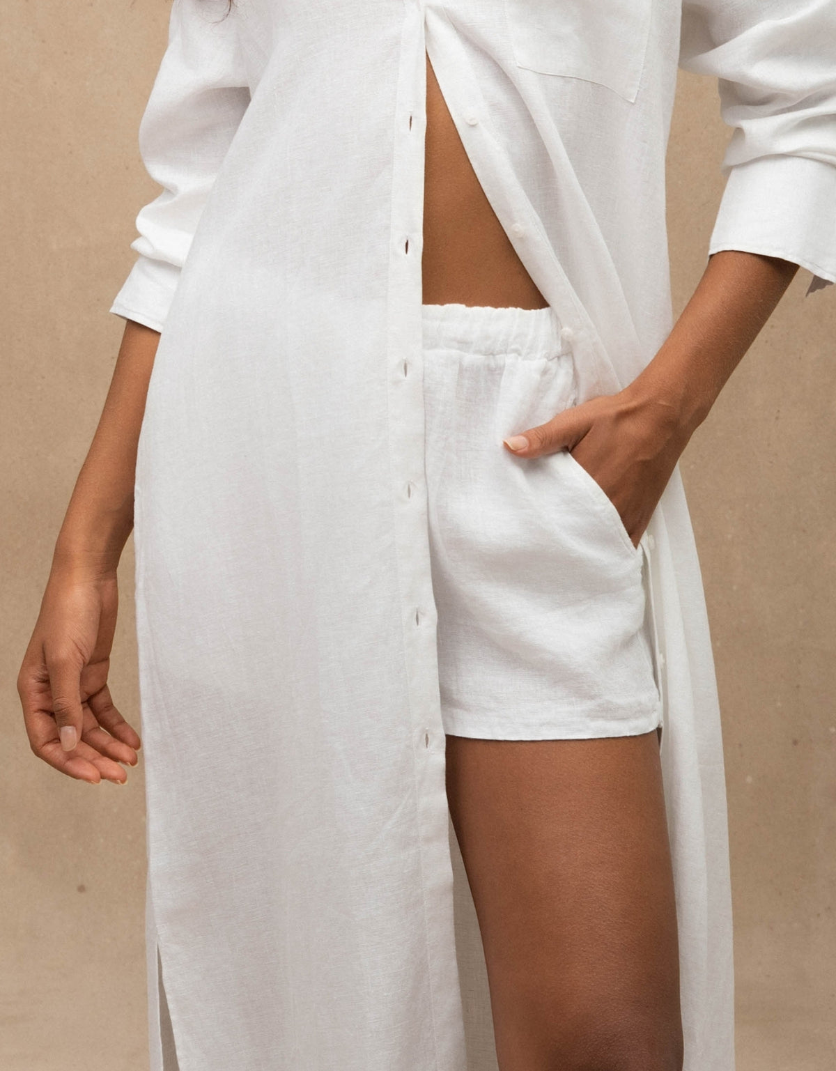 SHORT BASIC MADRE REINA LINHO BRANCO