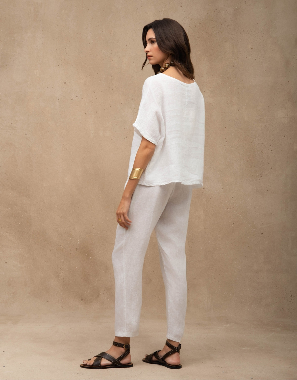 T-SHIRT CLASSIC MADRE REINA LINHO BRANCO