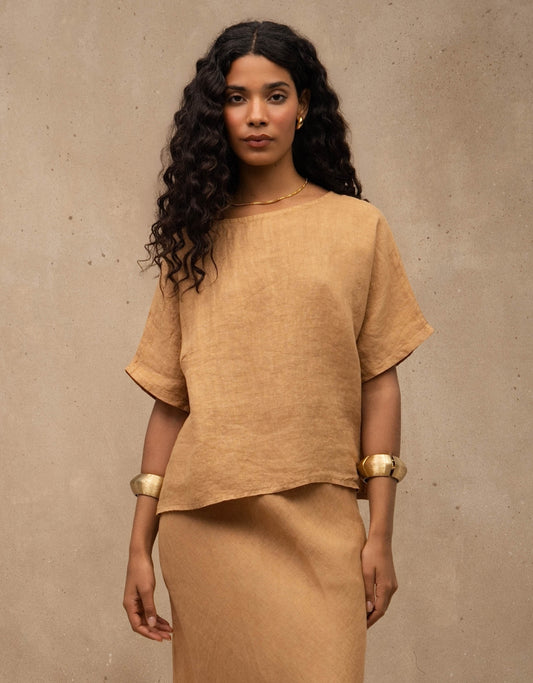 T-SHIRT CLASSIC MADRE REINA LINHO CAQUI