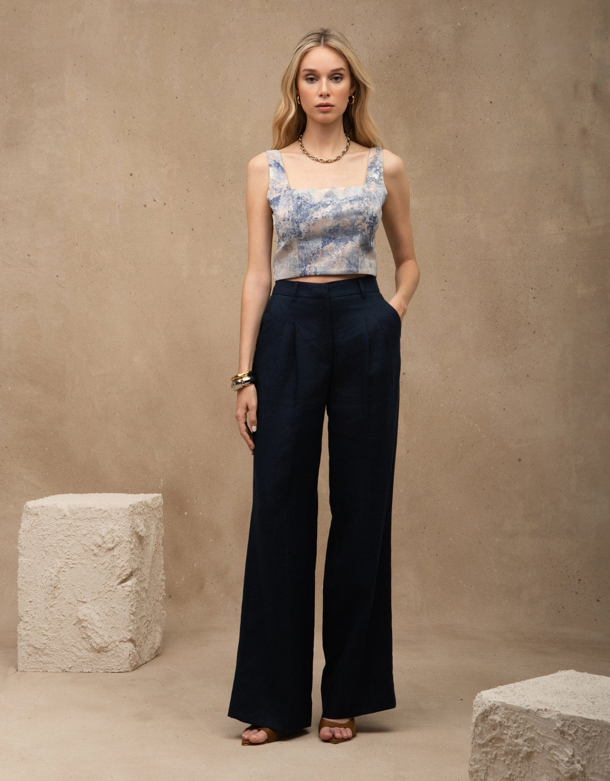 TOP BROCADO MADRE REINA ALFAIATARIA AZUL ÁGATA