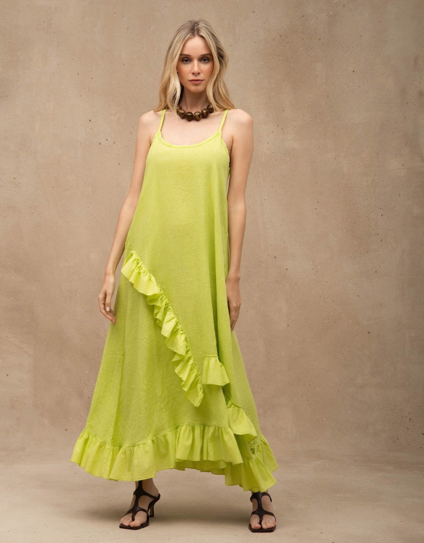 VESTIDO BABADOS MADRE REINA LINHO VERDE LUNAR