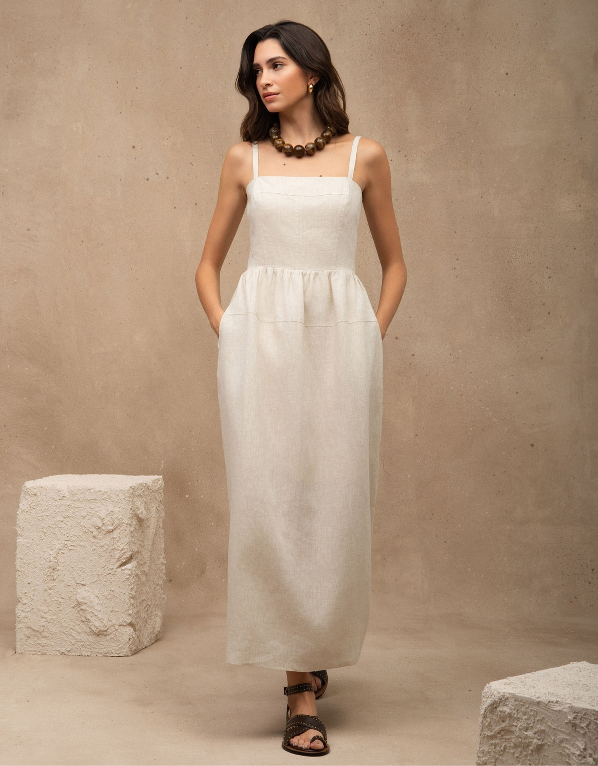 VESTIDO LÍVIA MADRE REINA LINHO AREIA